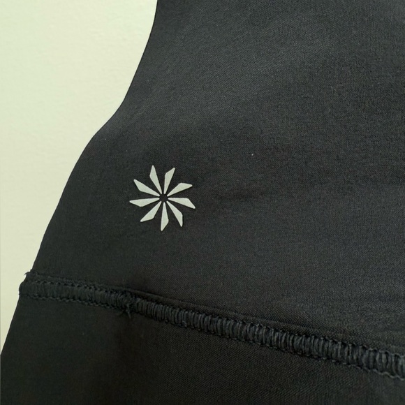 Athleta Run With It 14” Skort Black Size Medium - Picture 4 of 10